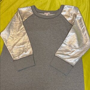 GAP Maternity Gray Tunic with Silver Sleeves